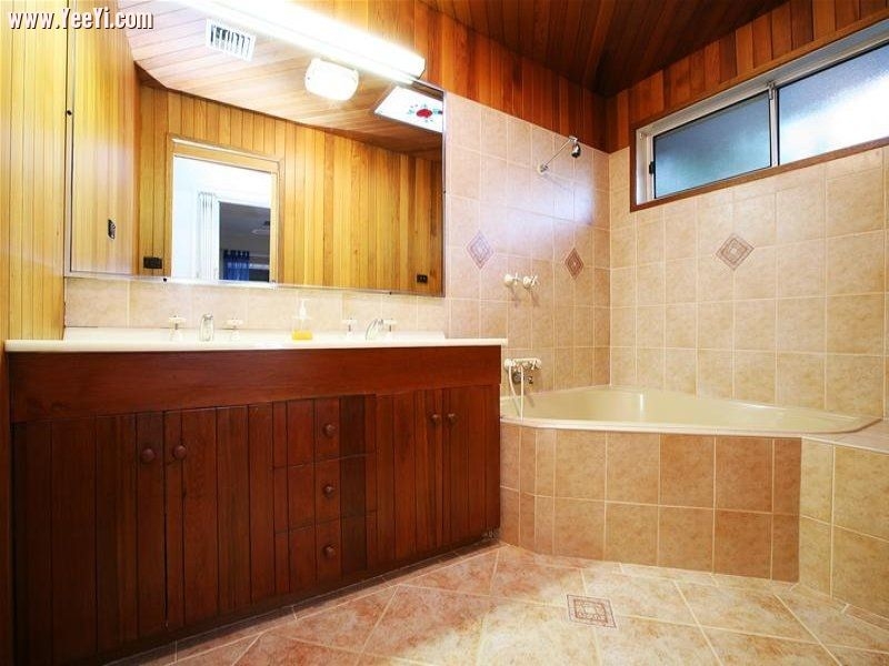 Lamb Court *1个带全新家具房间出租,位于Bundoora Square附近.<br /><br /> <br /><br /> * 公共设备全包(冰箱,洗衣机, 微波炉,洗碗机,电视机),无限流量宽带上网<br /><br /> <br /><br /> *走路5分钟到86tram67站(仅500米)。坐tram5分钟到La trobe Uni以及RMIT Bundoora campus。门口bus