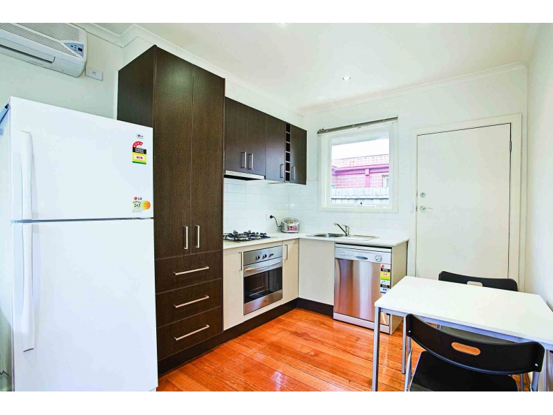 厨房-(第一周免费)59路Tram边豪华带全套新家