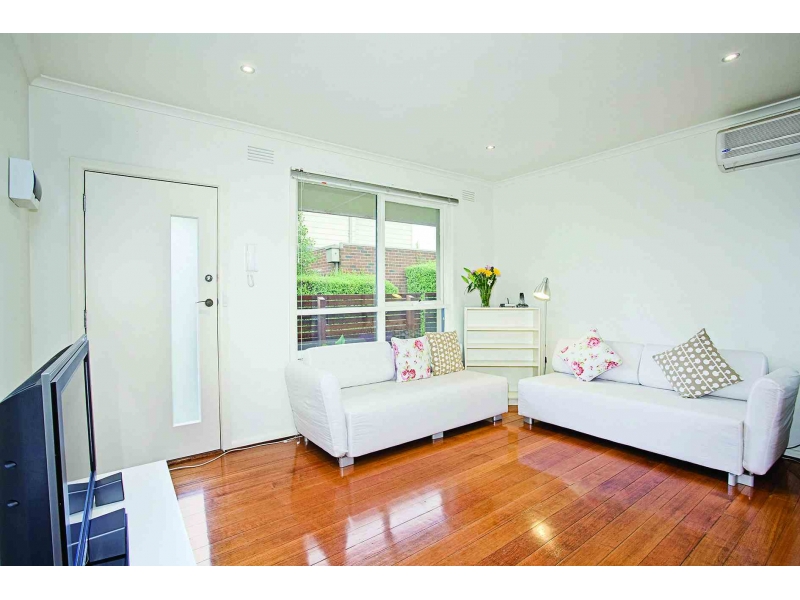 客厅-(第一周免费)59路Tram边豪华带全套新家